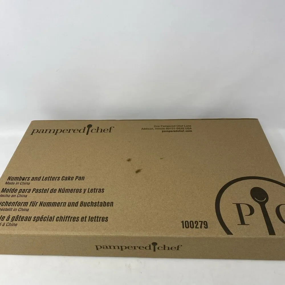 Pampered Chef NUMBERS AND LETTERS CAKE PAN #100279 9x13 Metal Turquoise NIB/NEW!